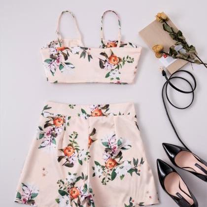 Floral Print Two-piece Set Featuring Spaghetti..